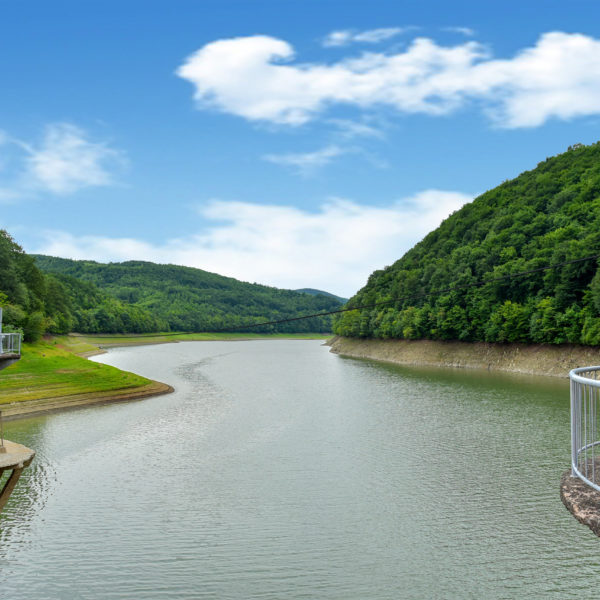 Грошница Језеро