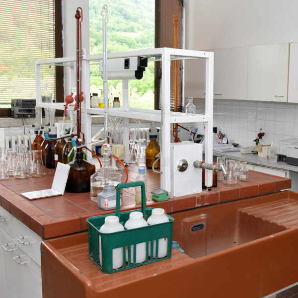 Хемијска лабораторија Гружа 1 2102x1512