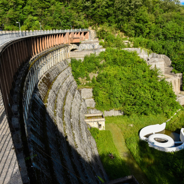 Прелив Грошница