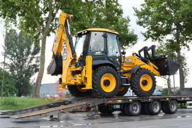 Багер JCB 4CX-2